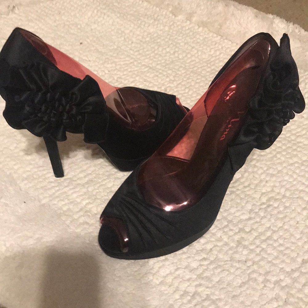 Nina Shoes Brand New